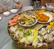 Stir-Fried Chicken and Seafood Platter