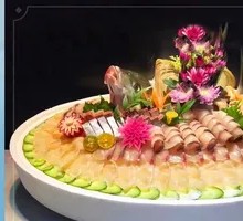 Pool Fish King Sashimi