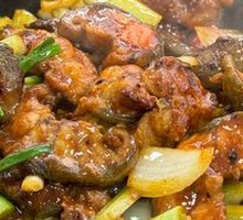 Stir-fried Tangse Fish with Clay Pot
