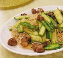 Stir-Fried Pork Rib Noodles