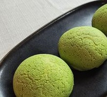 Pomelo Bao with Spinach Juice