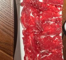 Fresh Sliced Sirloin with Accompaniments