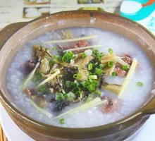 Dried Vegetable and Pork Rice Porridge