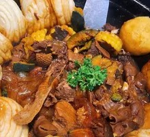 Stewed Goose in Iron Pot