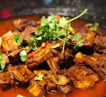 Stewed Pork Ribs in Iron Pot