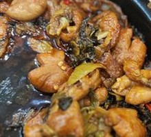 Sour Cabbage with Pork Intestines