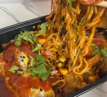 Cheesy Turkey Ramen Bake