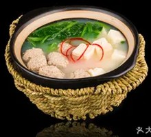 Braised Pork Meatballs in Clay Pot