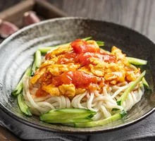 Tomato Noodles with Sauce