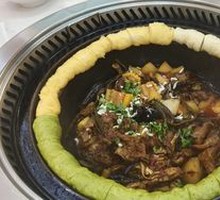 Stewed Beef Tendons and Brain in Iron Pot