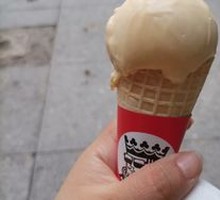 Vanilla Snowball Ice Cream