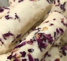 Rose Snow Tower Pastry