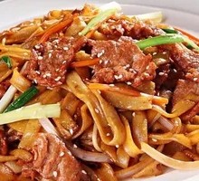 Beef Stir-Fried Rice Noodles