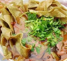 Fried Rice Noodles with Crispy Tofu