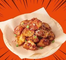 Street-style Crispy Potato with Spicy Sauce
