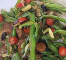 五花肉扁豆丝盖饭