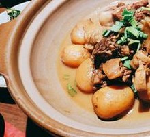 Braised Beef Brisket with Small Potatoes