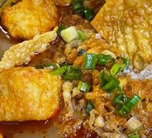 Fried Egg Snail Noodles