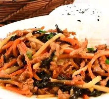 Fish-flavored Chicken Rice Bowl