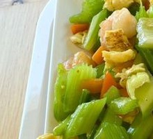 Stir-fried Shrimp with Celery