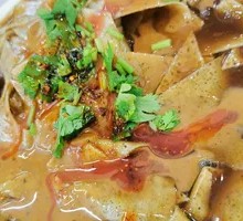 Fried Rice Noodles with Crispy Tofu