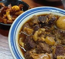 排骨牛肉双拼饭