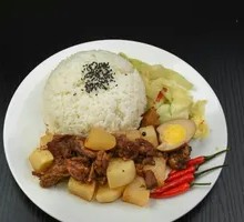 招牌川式红烧牛肉饭