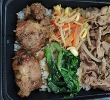 辛辣牛肉香酥鸡双拼