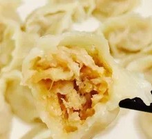 Sour Cabbage and Pork Dumplings