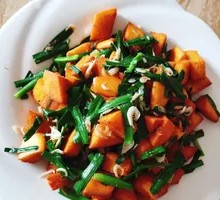 虾皮韭菜炒饽饽