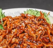 Beijing-style Shredded Pork in Soy Sauce