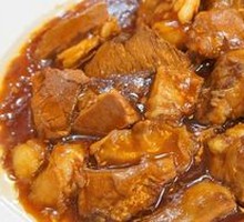 Stewed Beef with Yellow Sauce