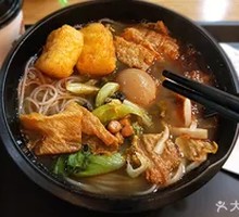 Fried Tofu with Snail Noodles