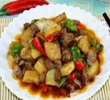 Beef Stewed with Potatoes