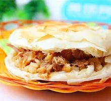 Lao Tongguan Meat Sandwich