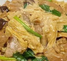 腐竹香菇炒肉