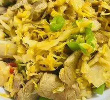 Sour Cabbage with Pork Belly