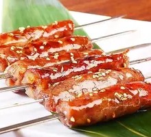 Mini腊 Sausage Skewers