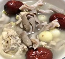 Pork Trotter and Pig Stomach Clay Pot Soup