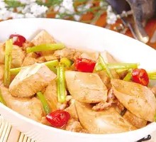 Braised pork belly with tofu