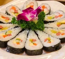 Orleans Chicken Leg Seaweed Rice Roll