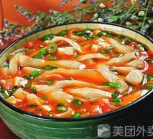 特色肉丁面