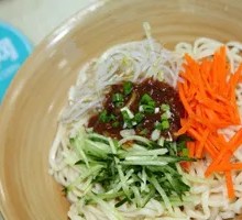 Zhajiangmian