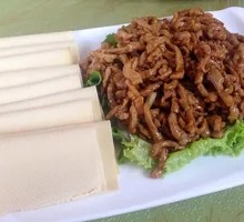 Beijing-style Shredded Pork in Soy Sauce