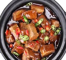 Braised Pork with Yellow Sauce