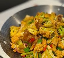 Spicy Cauliflower in Hot Pot