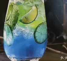 Blue Citrus Layered Mojito
