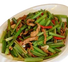 Stir-fried celery with pork