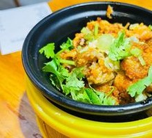 Steamed Pork Intestines with Rice Flour
