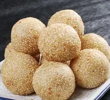 Fried glutinous rice balls